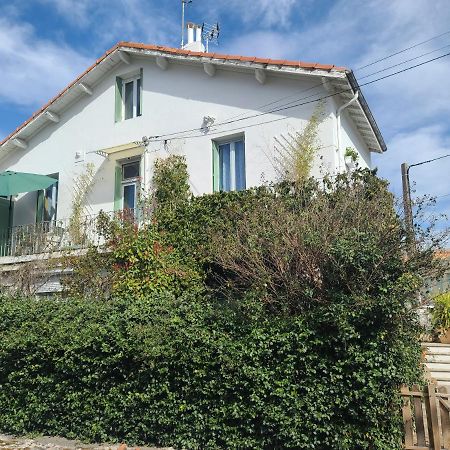 Appartement Duplexe De 1 A 4 Chambres Privees Dans Maison Le Teil Exterior foto