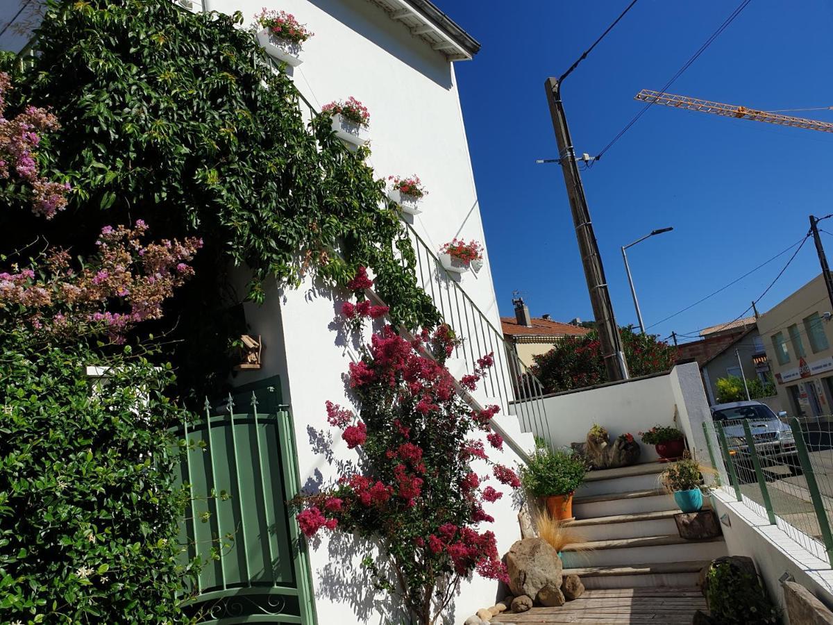 Appartement Duplexe De 1 A 4 Chambres Privees Dans Maison Le Teil Exterior foto